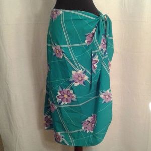 Hilo Hattie's wrap sarong maxi skirt